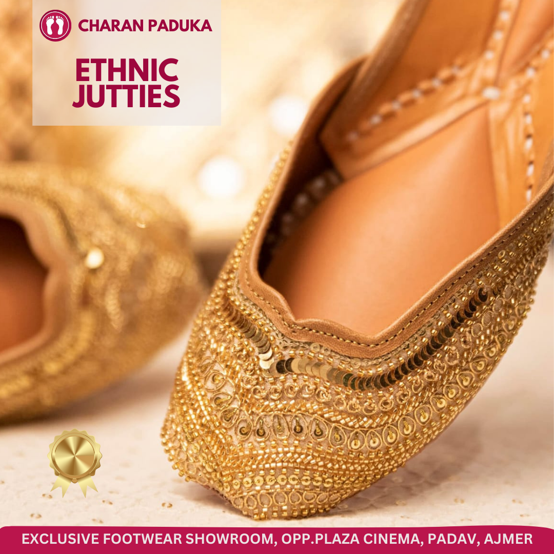 GOLDEN COLORED JUTTI